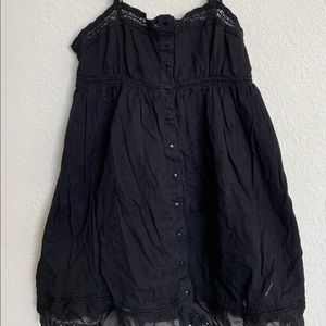URBAN OUTFITTERS